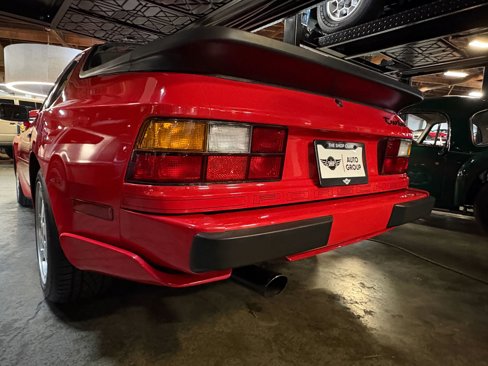 Used 1989 Porsche 944 Turbo image 10