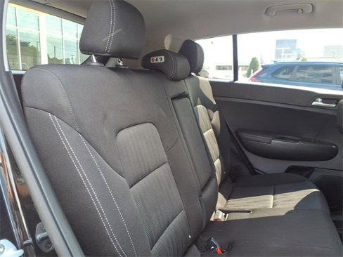Used 2017 Kia Sportage LX image 10