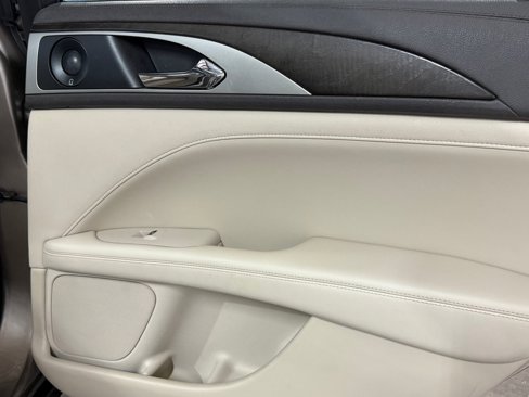Used 2020 Lincoln MKZ Reserve w/ Elements Package image 36