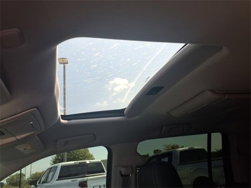 Used 2016 GMC Yukon XL Denali image 16