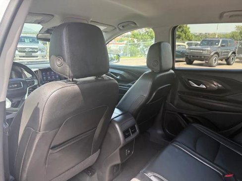 Used 2023 GMC Terrain SLT image 20