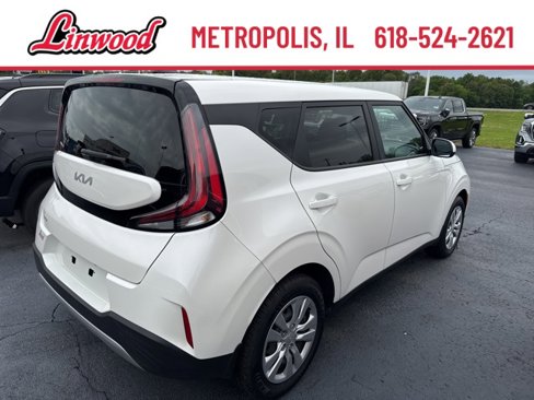 Used 2023 Kia Soul LX image 5