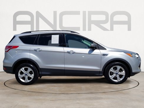 Used 2015 Ford Escape SE w/ Equipment Group 201A image 14