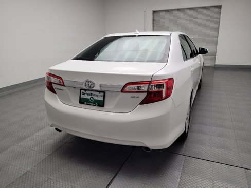 Used 2014 Toyota Camry XLE image 7