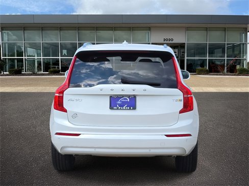 Used 2022 Volvo XC90 T5 Momentum w/ Climate Package image 6