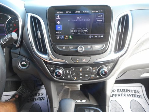 Used 2022 Chevrolet Equinox Premier image 11