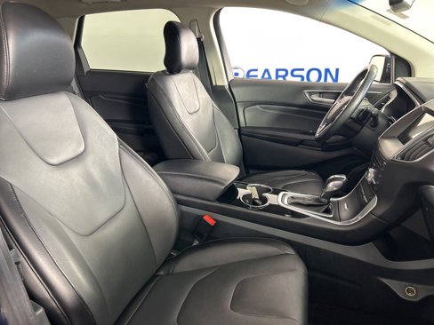 Used 2018 Ford Edge Titanium image 29