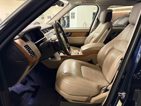 Used 2019 Land Rover Range Rover HSE image 20