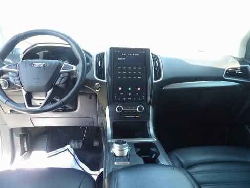 Used 2022 Ford Edge SEL image 11