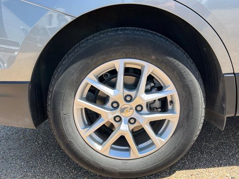 Used 2023 Chevrolet Equinox LS image 11