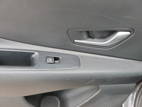 Used 2021 Hyundai Elantra SEL w/ Cargo Package image 18