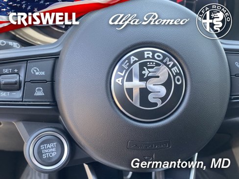 New 2025 Alfa Romeo Tonale w/ Premium Package image 23