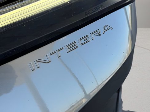 Used 2025 Acura Integra image 4