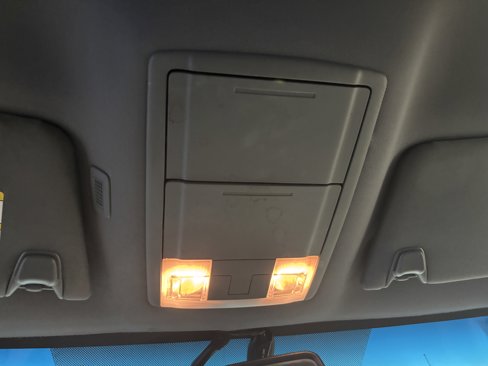 Used 2012 Ford F150 XLT w/ XLT Chrome Pkg image 17