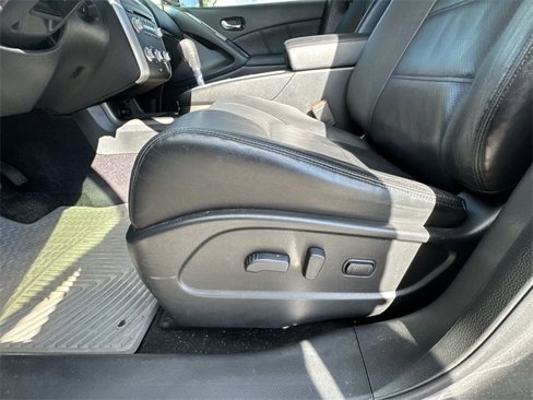 Used 2014 Nissan Murano SL w/ Navigation Package image 12