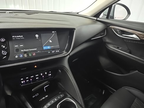 Used 2023 Buick Envision Avenir image 27