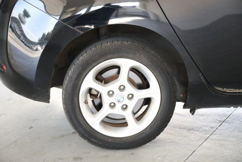 Used 2012 Nissan Leaf SV image 30