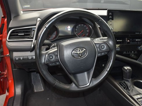 Used 2023 Toyota Camry XSE image 13