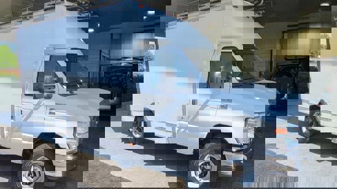 Used 2011 Ford E-350 and Econoline 350 Super Duty image 2