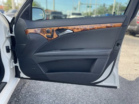 Used 2006 Mercedes-Benz E 350 4MATIC Sedan image 36