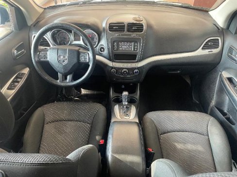 Used 2019 Dodge Journey SE image 17
