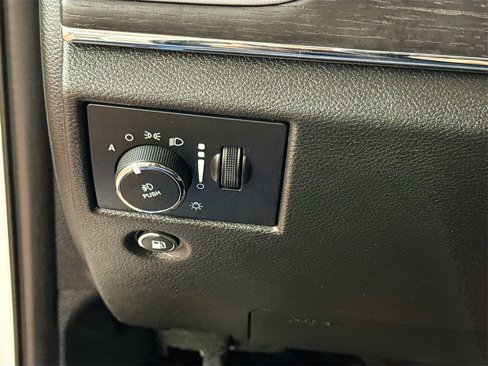 Used 2021 Jeep Grand Cherokee Summit image 10