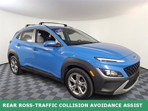 Used 2022 Hyundai Kona SEL w/ Winter Weather Package image 1