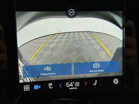 Certified 2023 Volvo C40 P8 Recharge Ultimate image 27