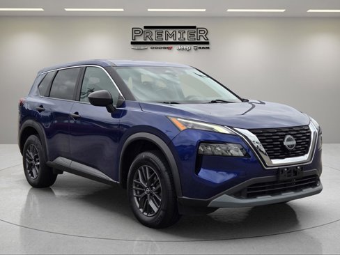 Used 2023 Nissan Rogue S image 3