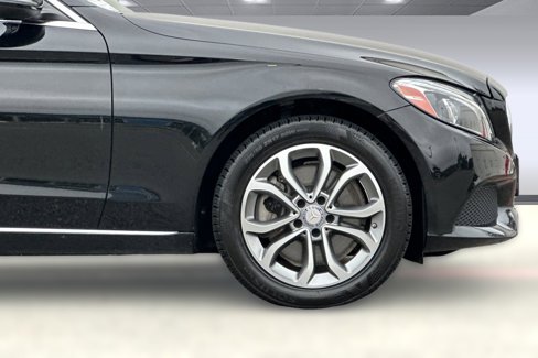 Used 2017 Mercedes-Benz C 300 4MATIC Sedan image 33