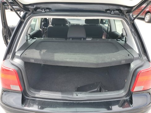Used 2004 Volkswagen Golf GL image 7