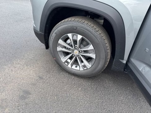 New 2026 Chevrolet Equinox LT w/ Convenience Package II image 29
