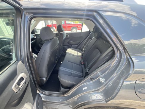 Used 2024 Hyundai Venue SEL image 22