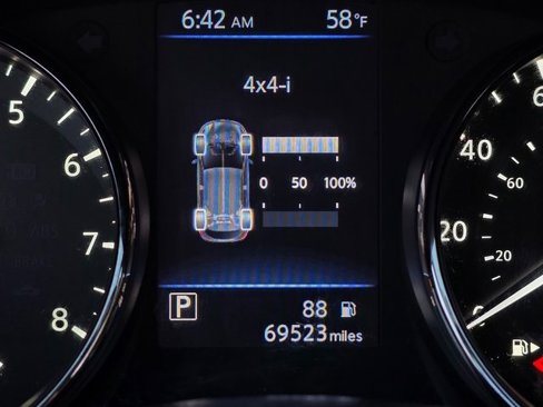 Used 2020 Nissan Rogue Sport S image 28