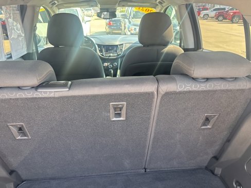 Used 2021 Chevrolet Trax LS w/ Tint and Cruise Package image 19