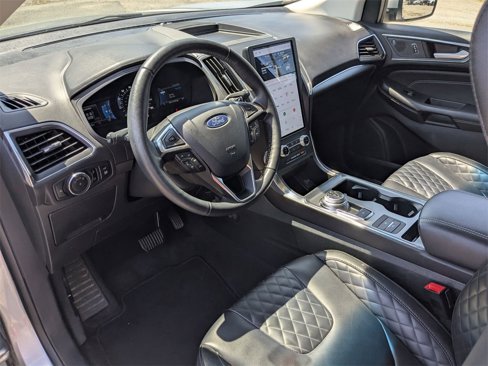 Used 2024 Ford Edge Titanium image 17