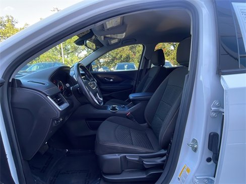 Used 2020 GMC Terrain SLE w/ Elevation Edition image 14