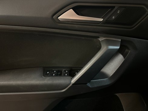 Used 2019 Volkswagen Tiguan S w/ Driver Assistance Package image 10