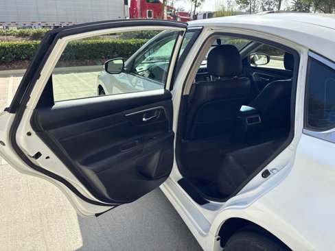 Used 2013 Nissan Altima 2.5 SL image 10