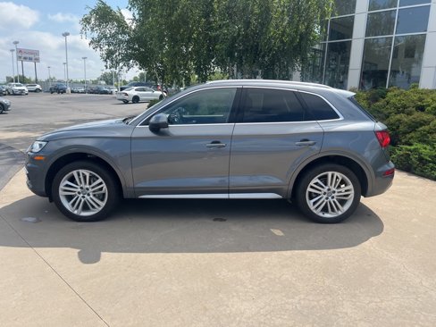 Used 2018 Audi Q5 Prestige w/ Prestige Package image 2