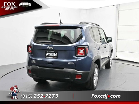 Used 2022 Jeep Renegade Latitude image 4