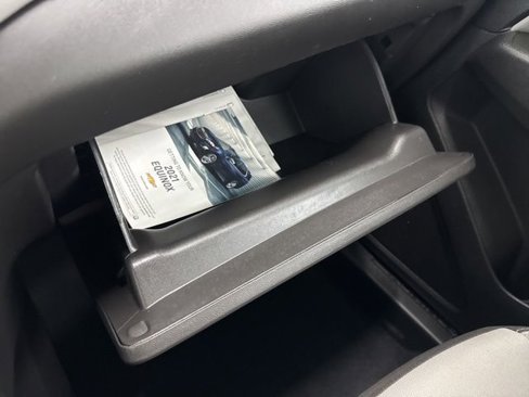 Used 2021 Chevrolet Equinox LS image 49