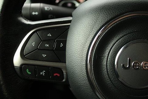 Used 2022 Jeep Renegade Latitude w/ Convenience Group image 14