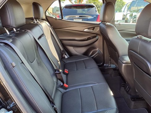 Used 2022 Buick Encore GX Essence image 24