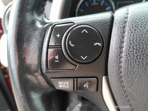 Used 2016 Toyota RAV4 Limited image 36