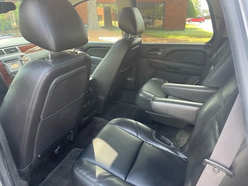 Used 2013 Chevrolet Tahoe LTZ image 12