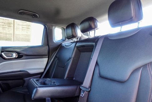 Used 2023 Jeep Compass Limited image 28