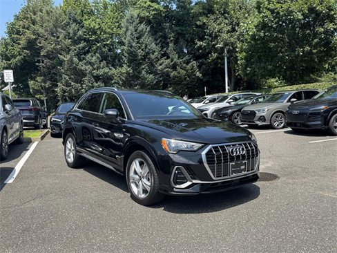 Certified 2022 Audi Q3 2.0T Premium image 2