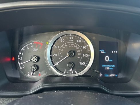 Used 2022 Toyota Corolla LE image 21