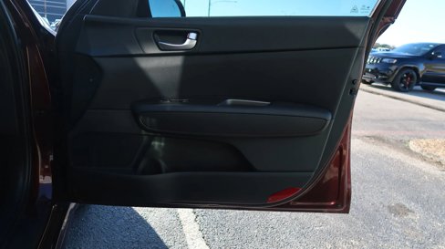 Used 2020 Kia Optima LX image 44